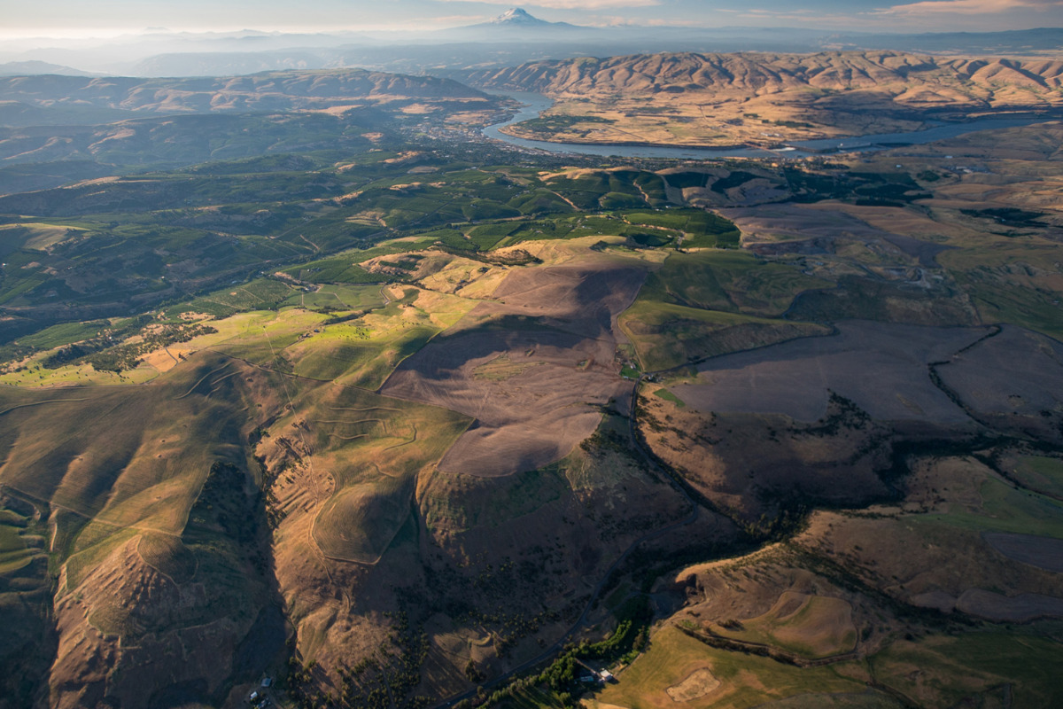 Mt. Hood Gorge Landscape Photo Mt. Hood Gorge Landscape Photo